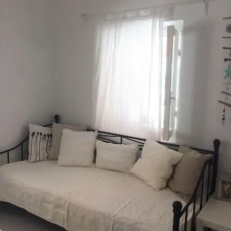 Traditional Cycladic House בית נופש *
