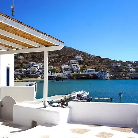 בית נופש Traditional Cycladic House Síkinos